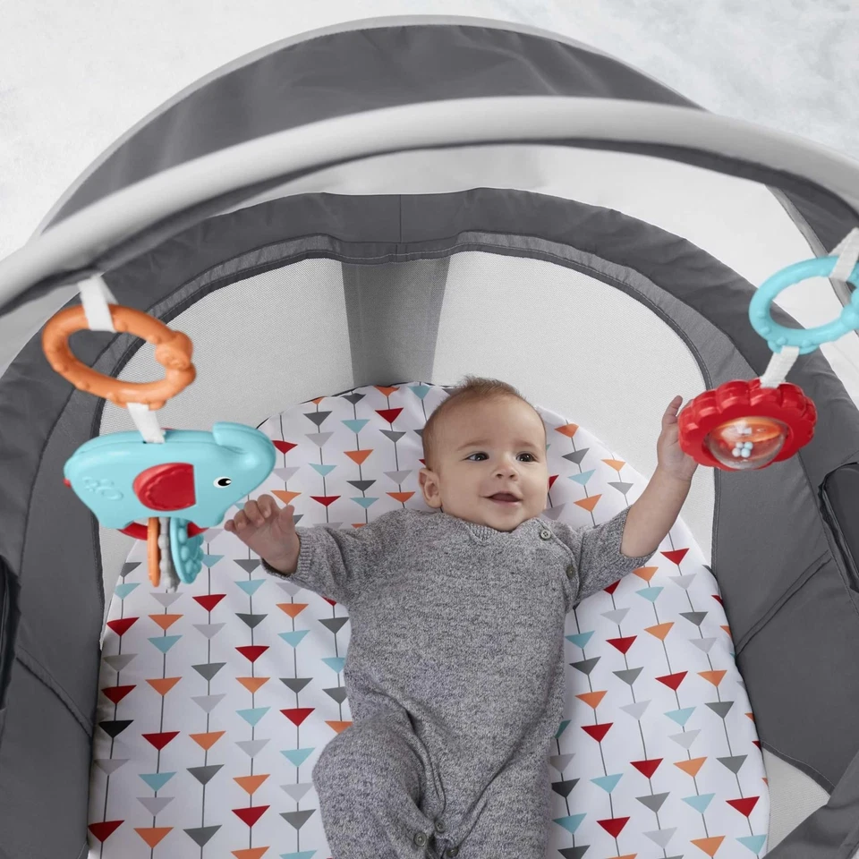 	Cuna portátil Fisher-Price on-the-go cúpula para bebé espacio de juego de viaje con	 Foto 4 de 4