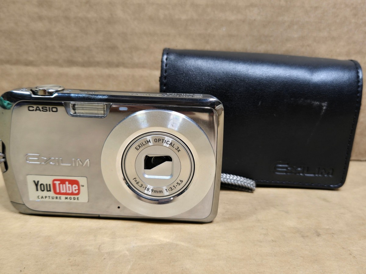 Casio Exilim EX-S6 Camera 10.1 MP 3X Zoom, Comes With Case 