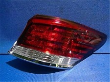 Feu arrière Toyota CROWN