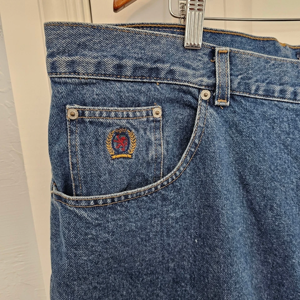 Jeans Tommy Hilfiger vintage años 90 para hombre 42X30 calce holgado pierna ancha denim lavado medio Foto 4 de 4