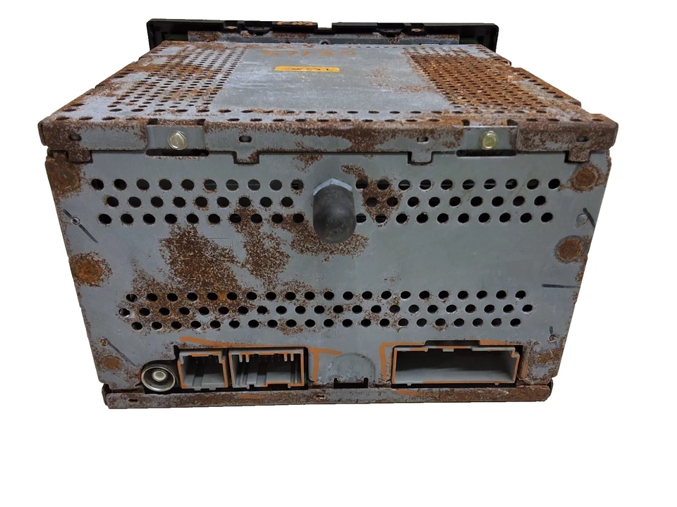 09 10 Ford edge AM/FM six disc CD radio receiver OEM 9T4T-18C815-GA - Image 4 of 4