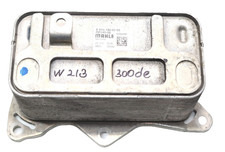 Mercedes W213 Mopf T-Model 300de A6541800265 Ölkühler Motor Wärmetauscher Mercedes W213 Mopf T-Model 300de A6541800265 Ölkühler Motor Wärmetauscher