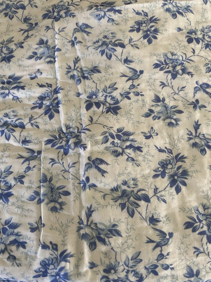 JUEGO DE EDREDÓN REVERSIBLE QUEEN ESTAMPADO FLORAL AQUA AZUL TOILLE FLORAL Foto 2 de 4