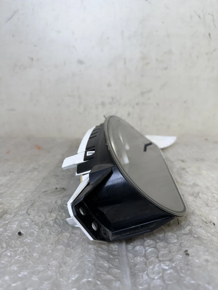 Velocímetro Saturn Ion Cluster 2005-2007 kilometraje desconocido 3329530032C fabricante de equipos originales Foto 3 de 4