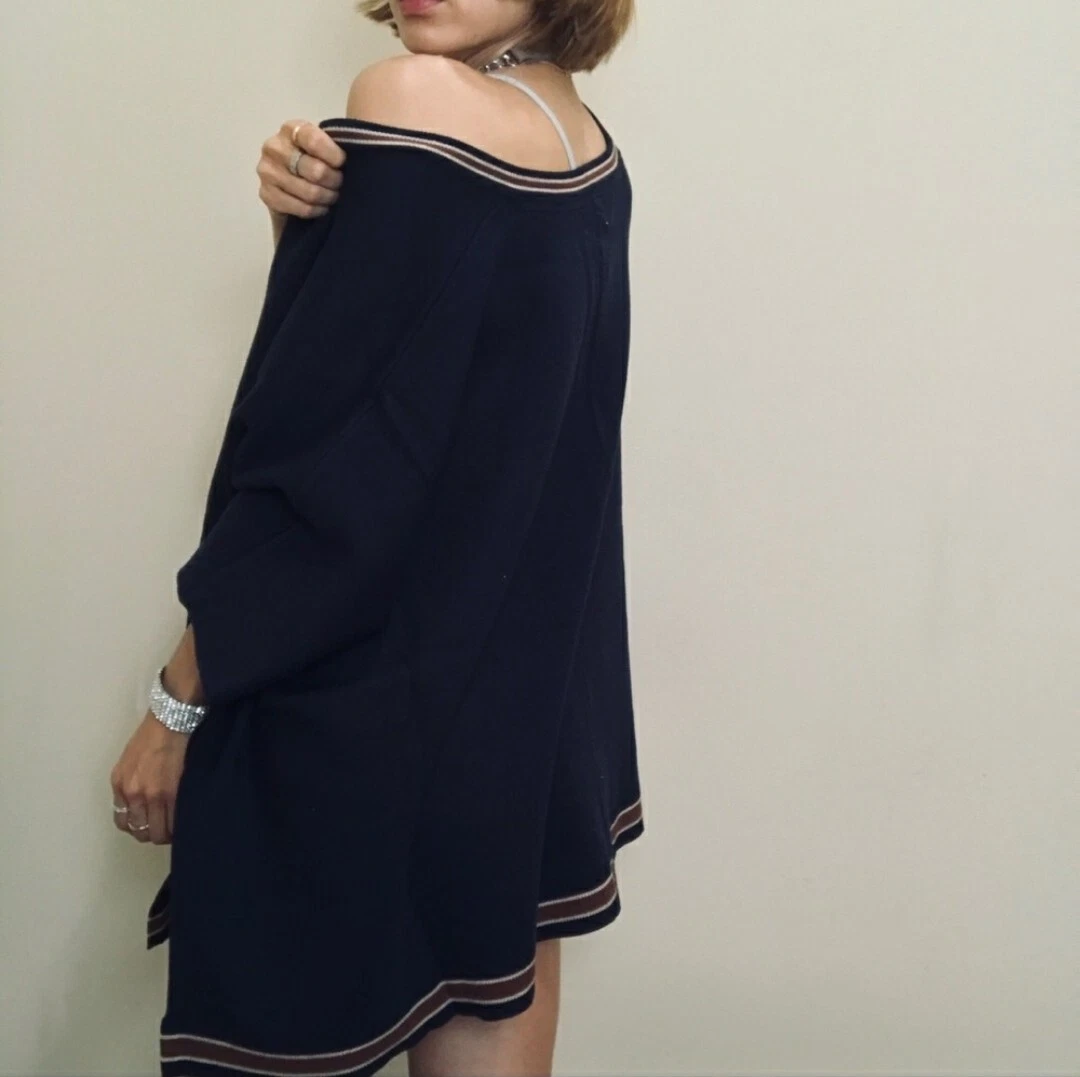 NWT House of Harlow 1960 Poncho V Neck Navy Sweater One Size