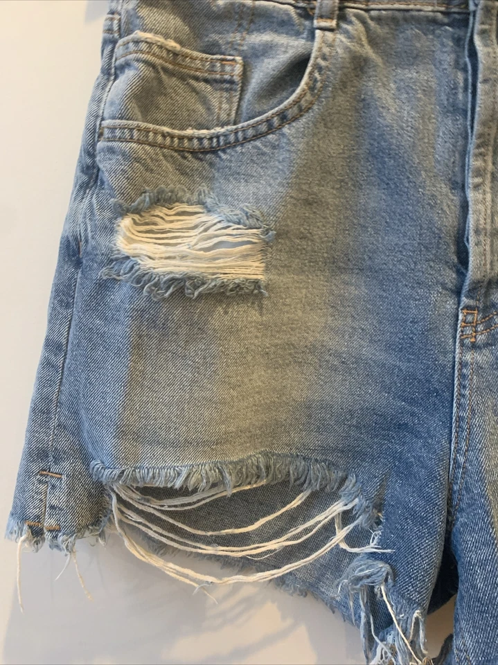 Pantalones Cortos Zara Mujer 10 Azul Jean Botón Mosca Envejecido Lavado Ligero Denim Cintura Alta Foto 4 de 4