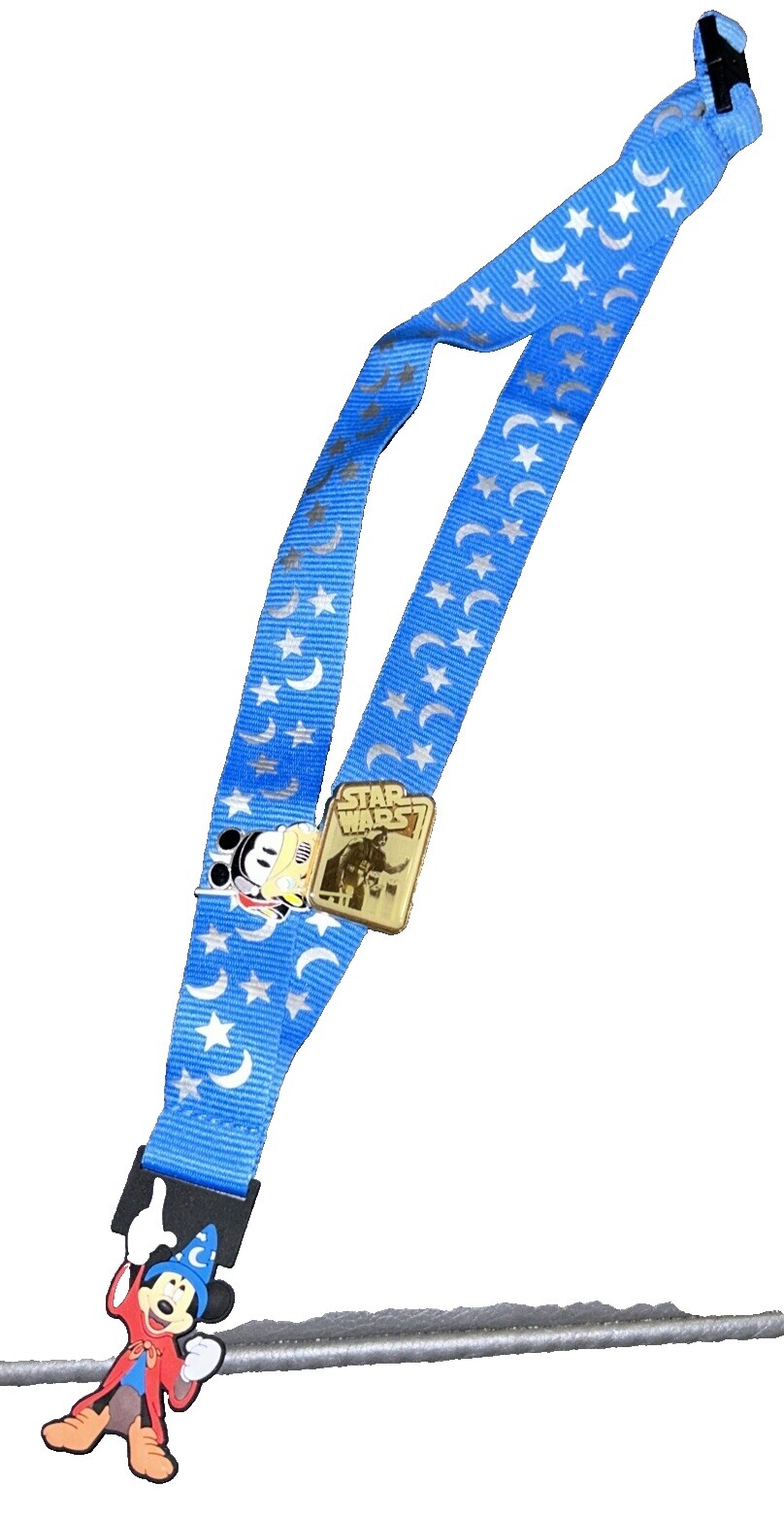 Disney Cast Lanyard チップとデール ピンバッジ　海外 Disney Cast Lanyard チップとデール ピンバッジ 海外 【公式通販】