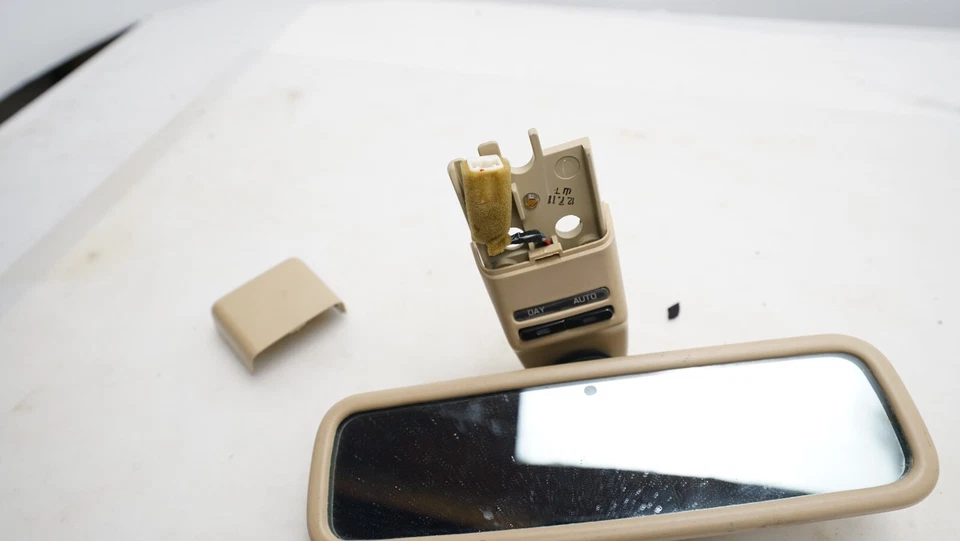 Espejo retrovisor con atenuación automática Infiniti 1997-2001 Q45T 98-99 I30 beige tostado OEM Foto 2 de 4