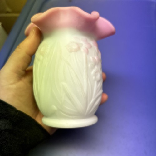 SEAN K FENTON Signed Vase Pink And Lavender Burmese Daffodil Vase - Size 5 x 4.5 - Picture 4 of 7