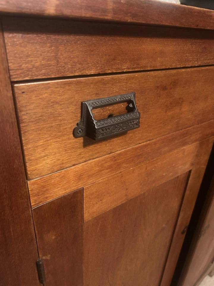 HERMOSO gabinete antiguo primitivo de gelatina de nogal macizo Philadelphia Foto 2 de 4