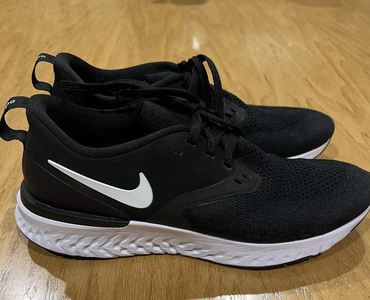 Nike odyssey react women s black clearance and white