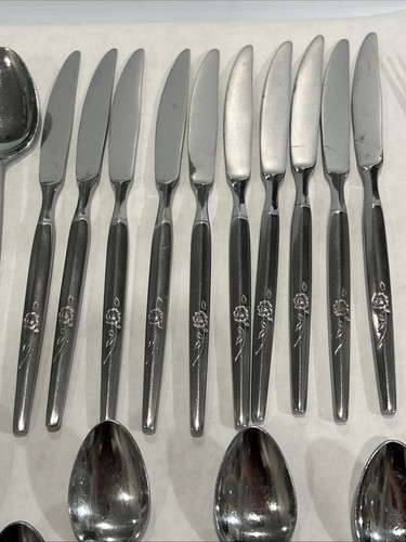 MCM Rose & Leaf Handled Stainless Steel Flatware Japan Service For Ten 67 Pcs + - Picture 8 of 14