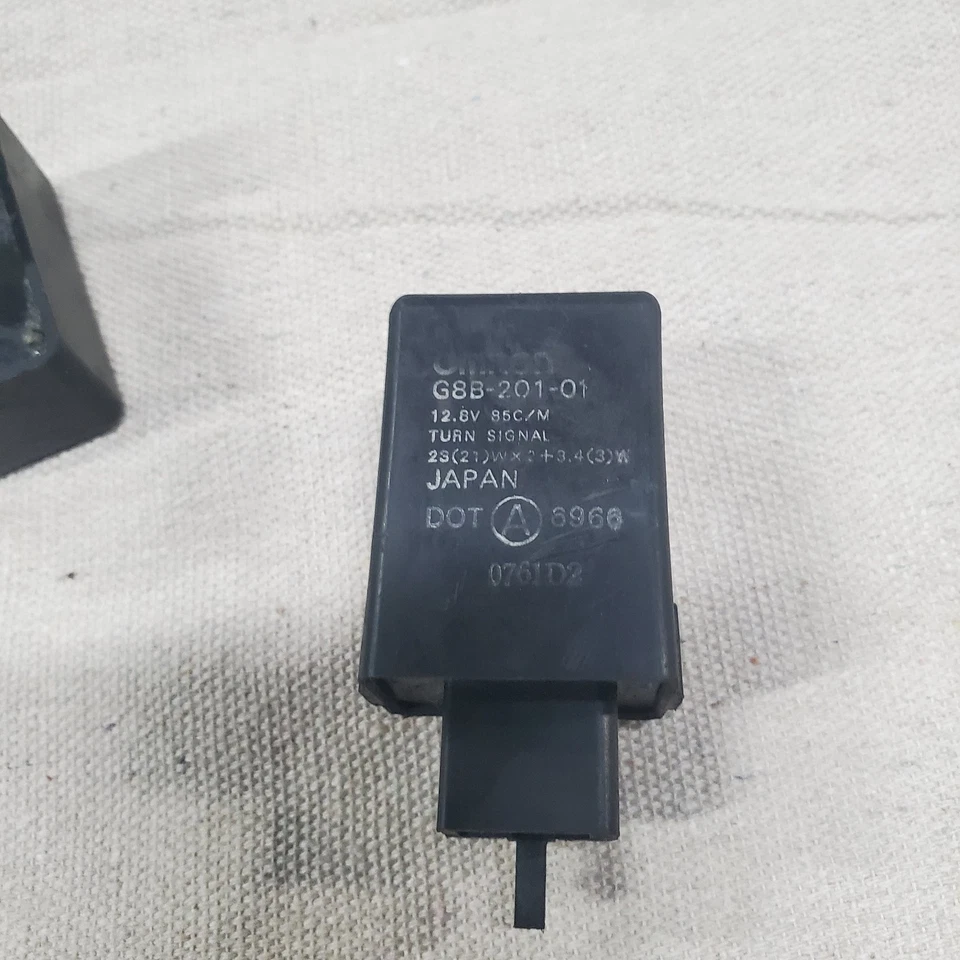 Relé de corte de combustible Honda Shadow 600 750 1100 CBR600 CBR600F F3 y F4 PC800 NT650 Foto 3 de 4