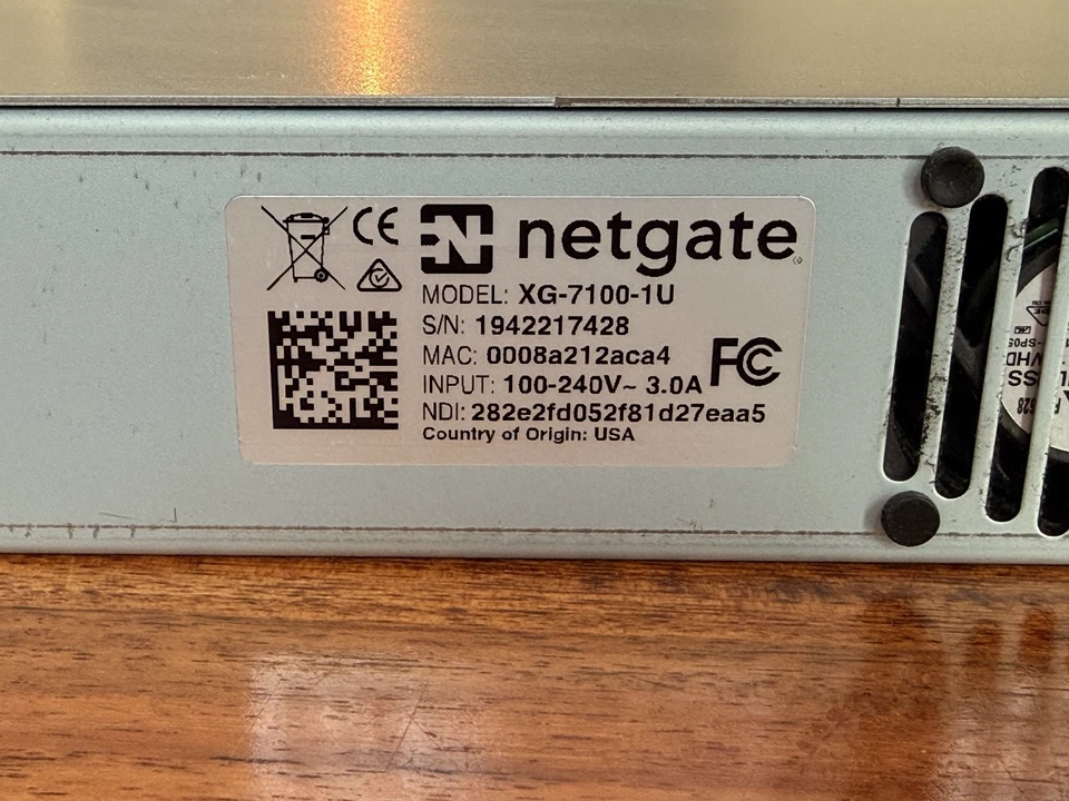 Netgate pfSense 7100 Firewall 19",gebraucht, voll funktionsfähig - Bild 3 von 3