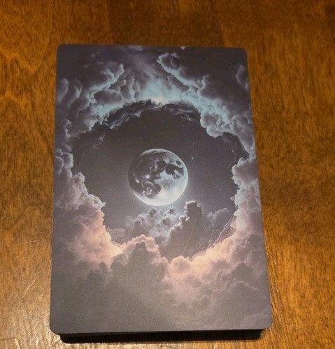 The Moonlight Night Oracle Deck by Tarocco Studio.   - Bild 2 von 3
