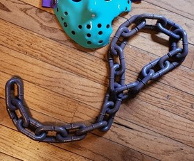 Friday The 13th Retro Nintendo NES Jason Voorhees Mask & Chain Halloween Cosplay