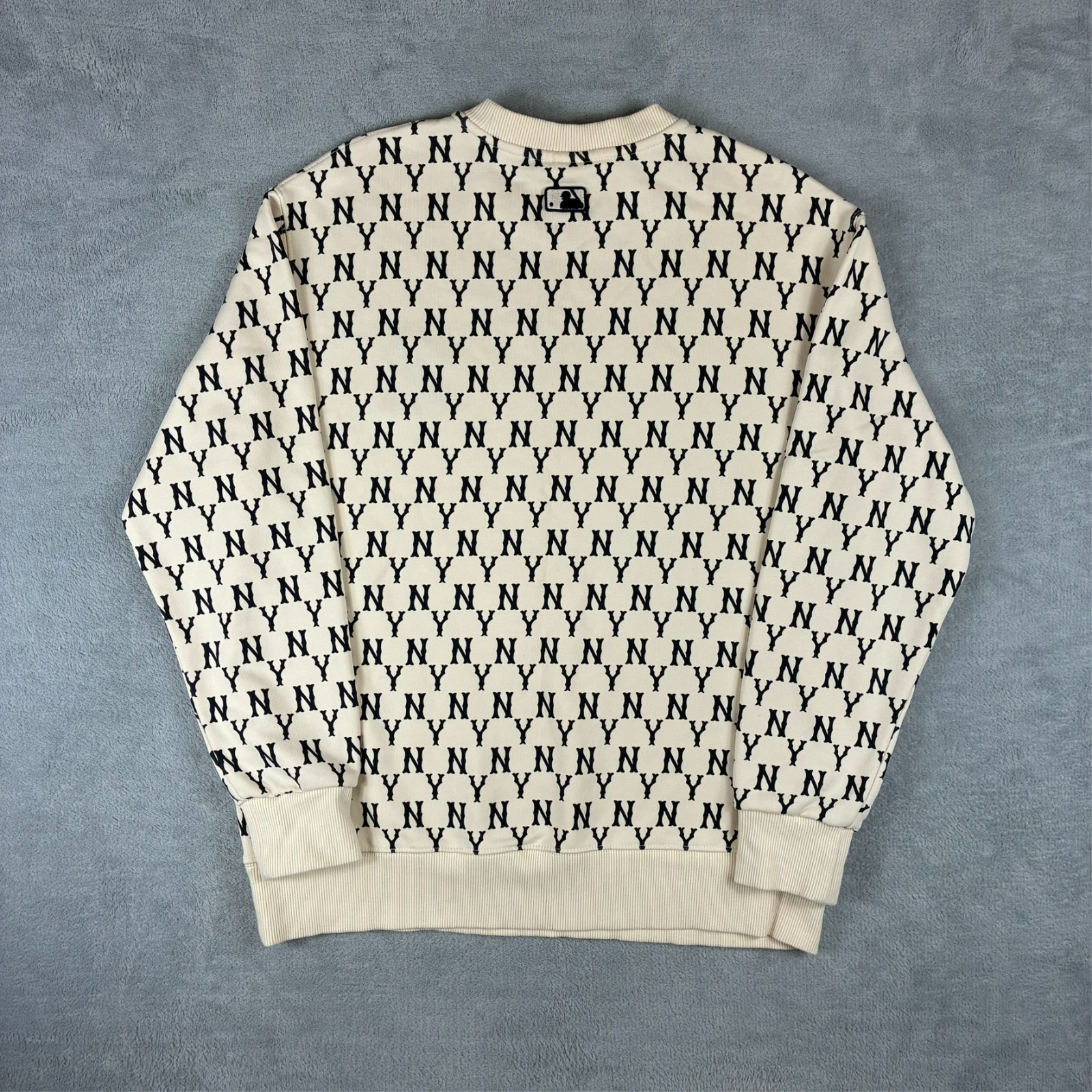 Vintage MLB x New York Yankees 2000's Cream Monogram Size Small Sweatshirt image 8