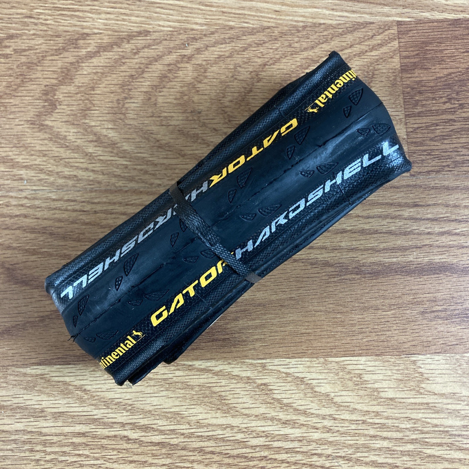 Continental Gator Hardshell 700 x 25C Folding Clincher Bicycle Tire - FAST SHIP