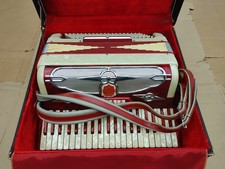 VINTAGE CASTIGLIONE ACCORDION MADE IN ITALY 8980/408 VS W/STRAPS CASE