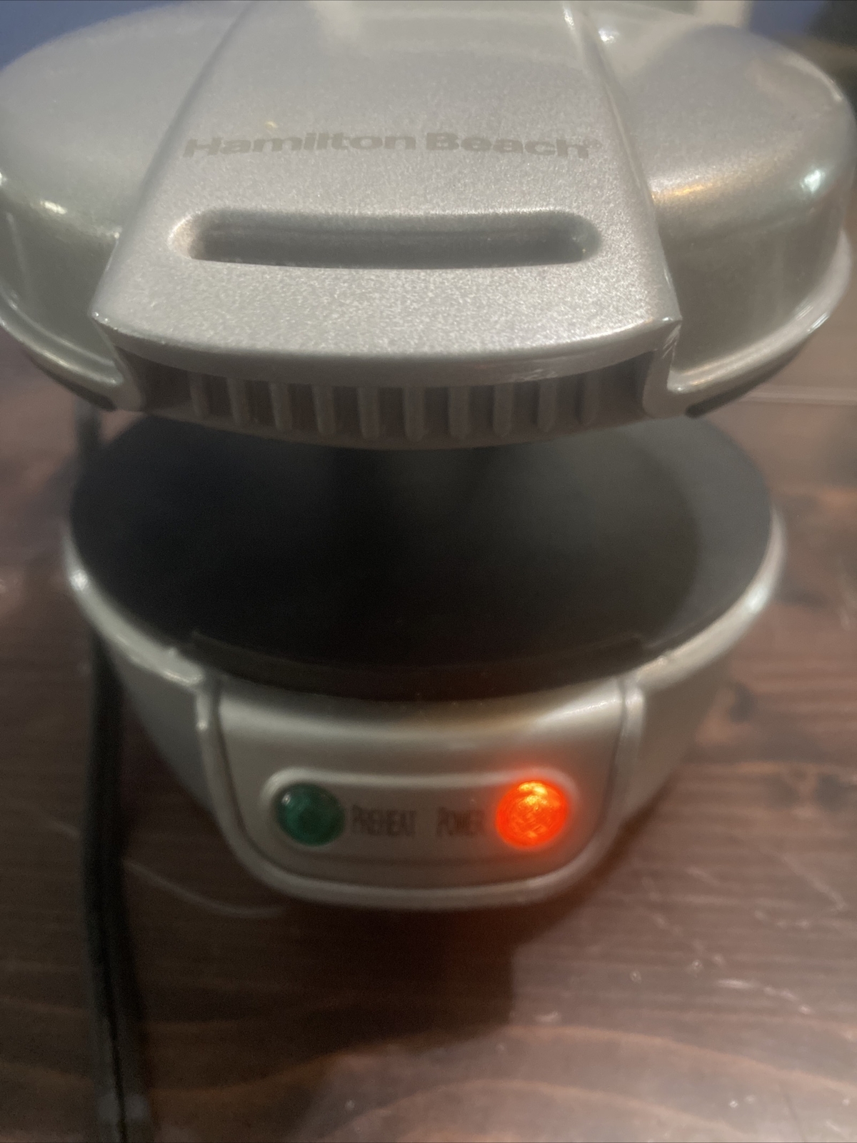 Hamilton Beach Breakfast Sandwich Maker Model 25475AEgg McMuffin Style