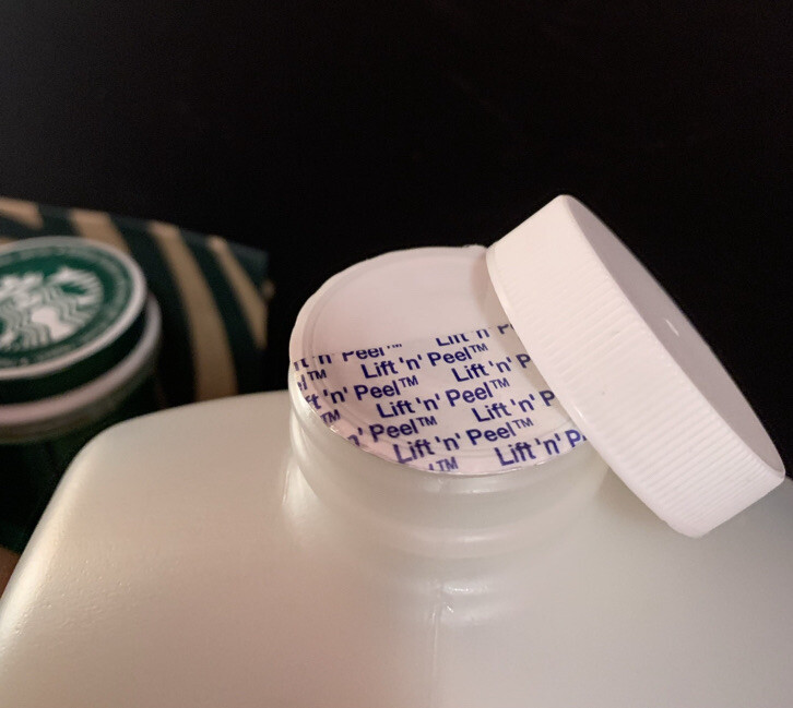 STARBUCKS CREME Flavored  Syrup Frappuccino Base ~ FRESH~63 fl oz~Best By 01/24