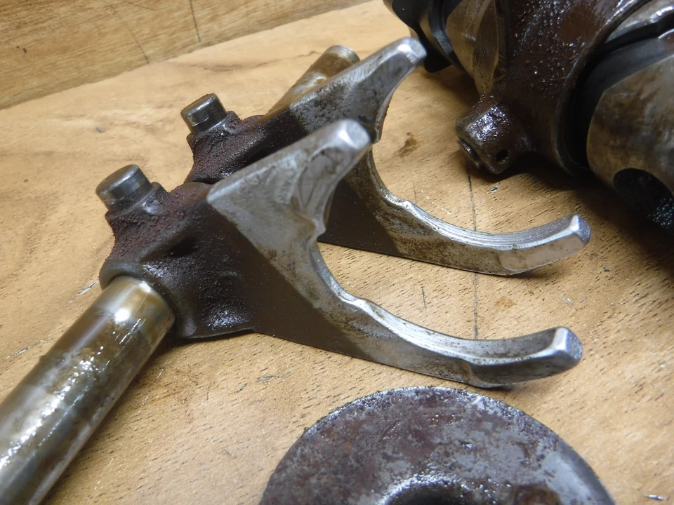 2/D KAWASAKI KZ440 KZ 440 OEM MOTOR TRANSMISIÓN ENGRANAJES TRANNY Foto 4 de 4