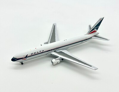 Inflight 500 - Delta Boeing 767-300 N182D ''Widget Themed'' Diecast Model 1:500 sc