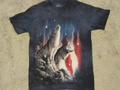 THE MOUNTAIN Wolves Howling USA Flag T-SHIRT Mens SMALL Blue Tie-Dye Space Art S