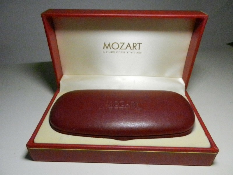 MOZART By Neostyle Red Leather Hard HInged Eyeglass Case-7" x 4" x 2" + Wood Box