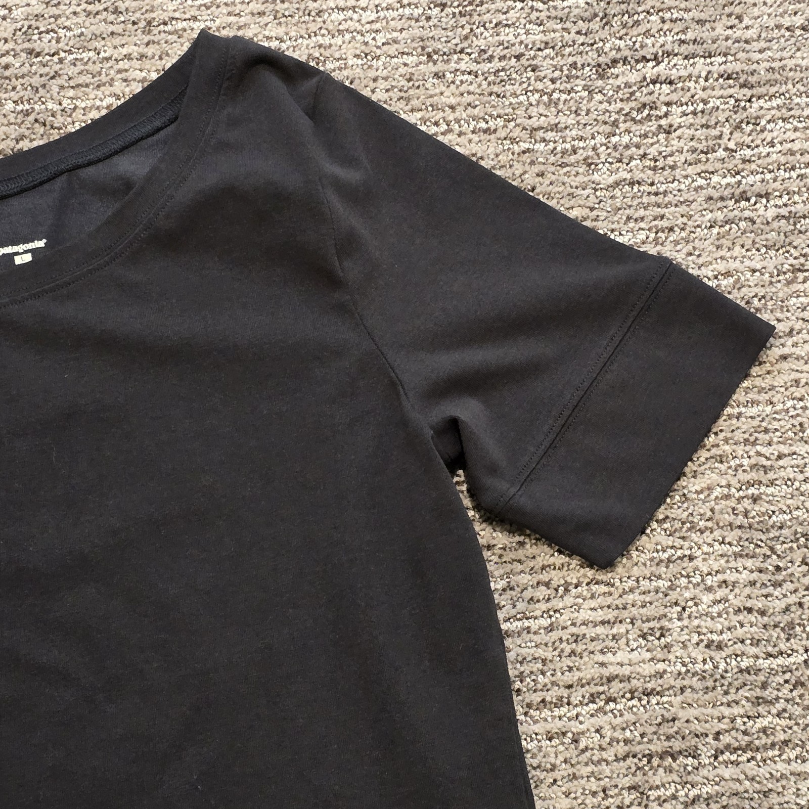 Patagonia Short Sleeve Basic Base Layer Tee Women… - image 2