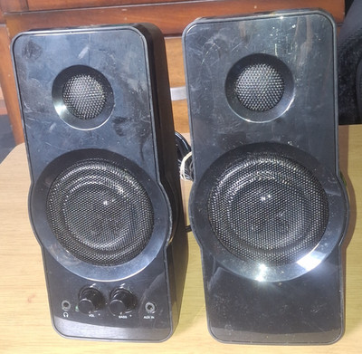 BLACK WEB PAIR OF COMPUTER/MEDIA/GAMING SPEAKERS MODEL BWA15HO110 BLACK TESTED