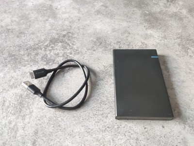 750 Gb externe Festplatte mit UGreen Gehäuse