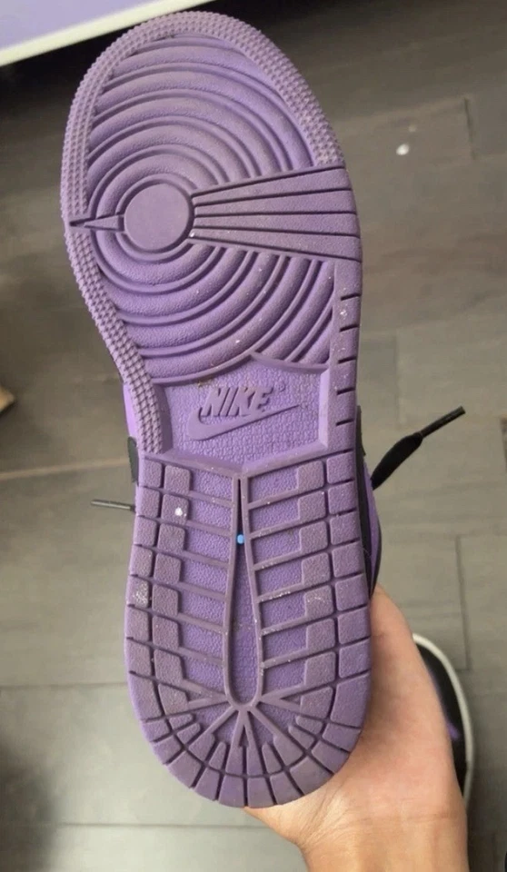 Jordan 1s Low Court roxo usado - Imagem 4 de 4