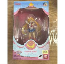 Figuarts ZERO Sailor Moon Crystal Sailor Moon Figure Bandai Anime dal Giappone