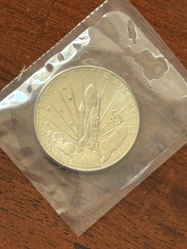 1988 Marshall Islands Space Shuttle Coin in Plastic Unopened