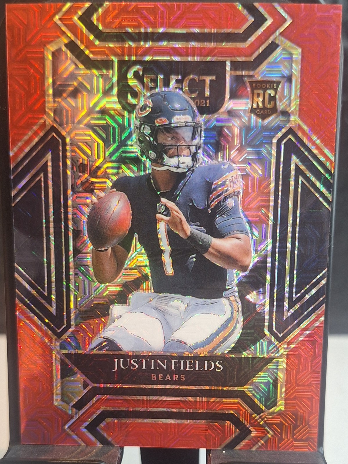 2021 Panini Select - Club Level Red Mojo Prizm #250 Justin Fields /49 RC