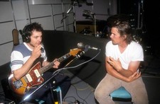 Director Ethan Hawke Jeff Tweedy of Wilco work in the studio on a - Old Photo 2