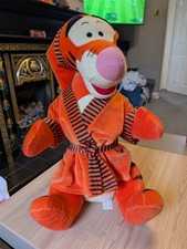16" TIGGER IN DRESSING GOWN & NIGHT HAT SOFT TOY WINNIE THE POOH VIVID DISNEY