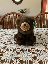 Set of 2 TY Classic Plush Llamas Lily and Lola both with Tags