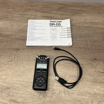 TASCAM DR-05 VER3 linear PCM Handy Recorder Black - Image 1 of 4
