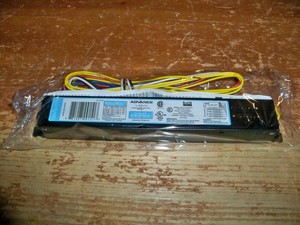 ADVANCE -- Centium ICN-4P32-N -- 120V Instant Start Electronic Ballast