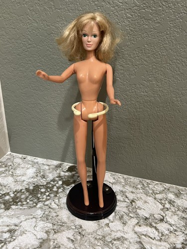 Vintage Candi Jordache Fashion Doll Barbie Clone 1980s Green Eyes Mego Corp - Picture 15 of 22