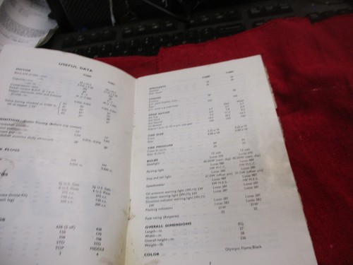Triumph Owner's Handbook for 1971 Models 500cc Twins 30 cu.in. 015023 - Picture 4 of 10