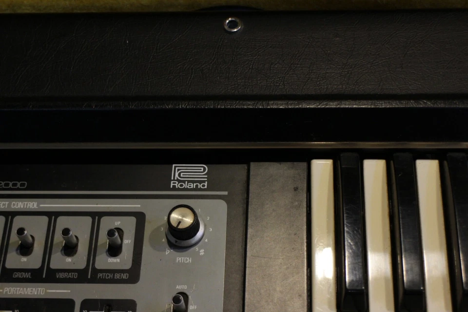 Vintage Roland SH-2000 Monophonic Analog Synthesizer Keyboard U1982 230914 - Bild 4 von 4