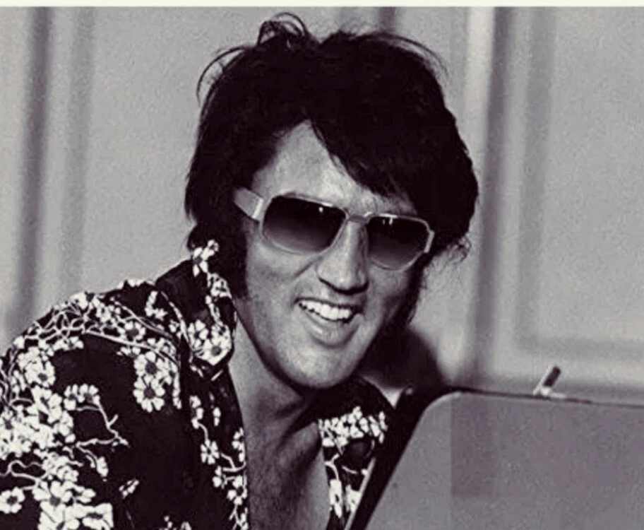 Elvis with glasses hotsell