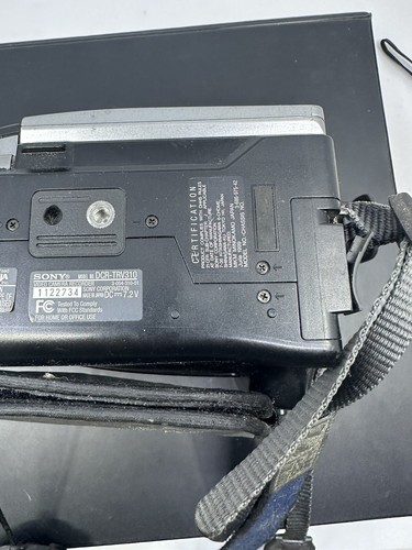 Sony DCR-TRV310 Digital8 Hi8 Video8 Handycam Camcorder Untested Sold As Is - Picture 10 of 10