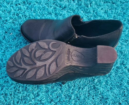 Born D85903 Black Leather Clog Wedge Heel Zip Up Womens Size 8M - Picture 8 of 9