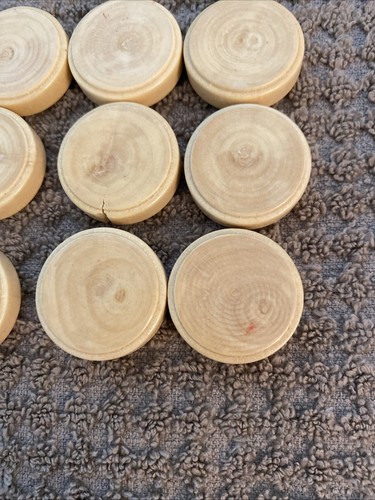 1" Wooden Checker Replacement 15 Pieces Light Tan Vanilla - Picture 7 of 8