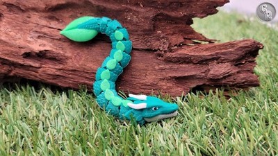 Flexible Leaf Dragon Fidget Toy - Unique 3D Printed Mini Gift for Fantasy Fans