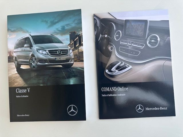 Notice d'utilisation Mercedes Classe V 2014-2020 et son étui de bord noir premium